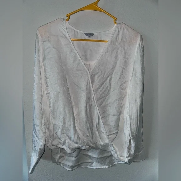 Rails Hillary Ivory Snake Wrap Blouse - Picture 2 of 7